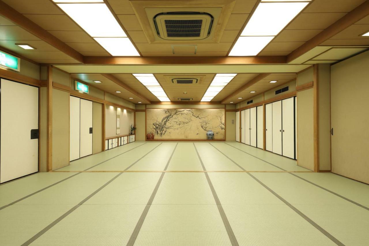 Gion Ryokan Karaku Киото Экстерьер фото