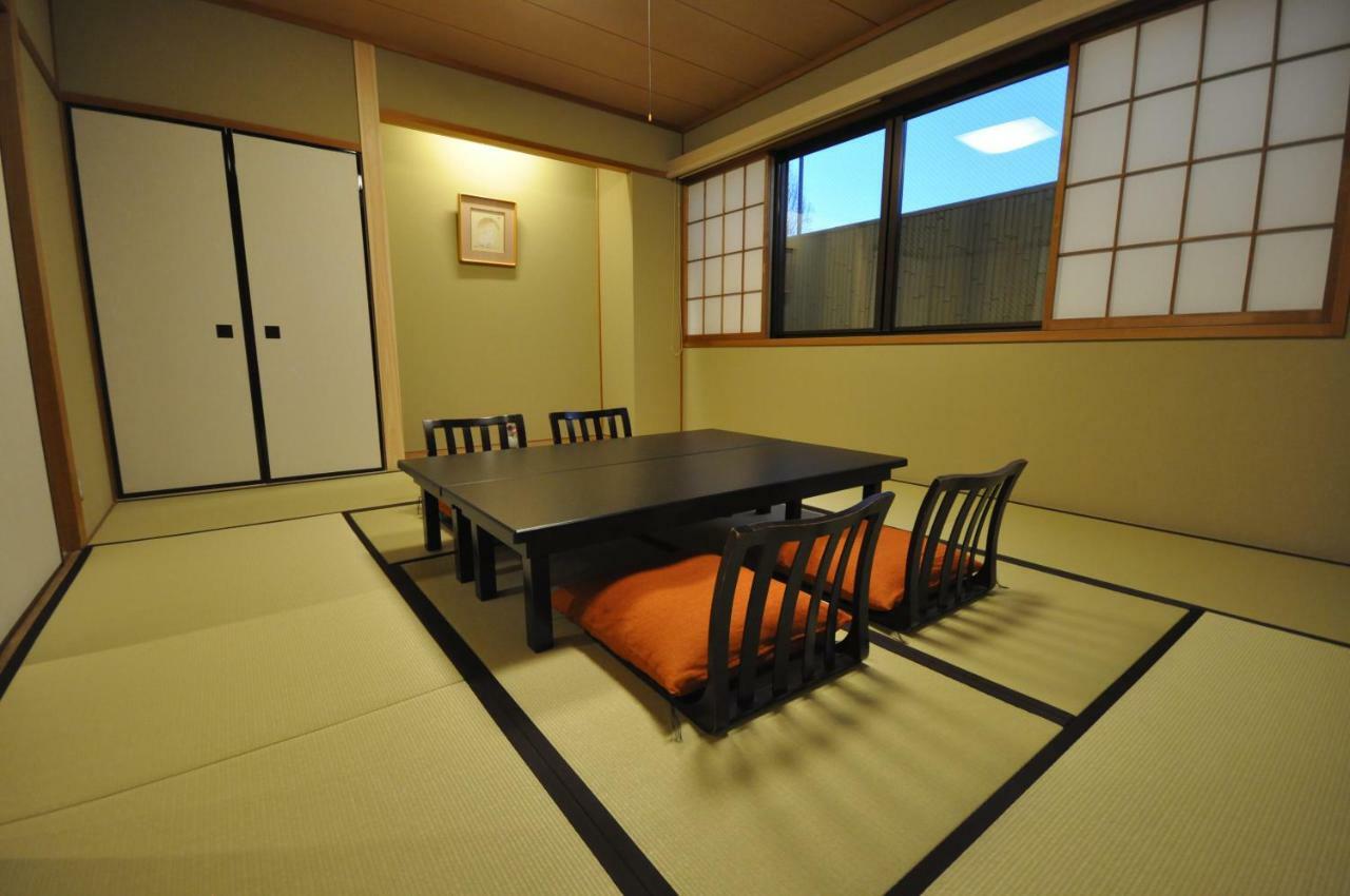 Gion Ryokan Karaku Киото Экстерьер фото