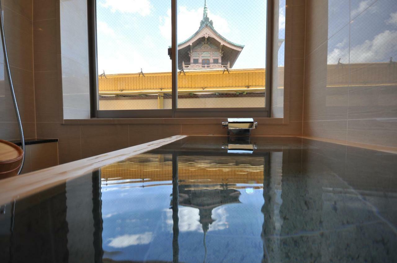 Gion Ryokan Karaku Киото Экстерьер фото