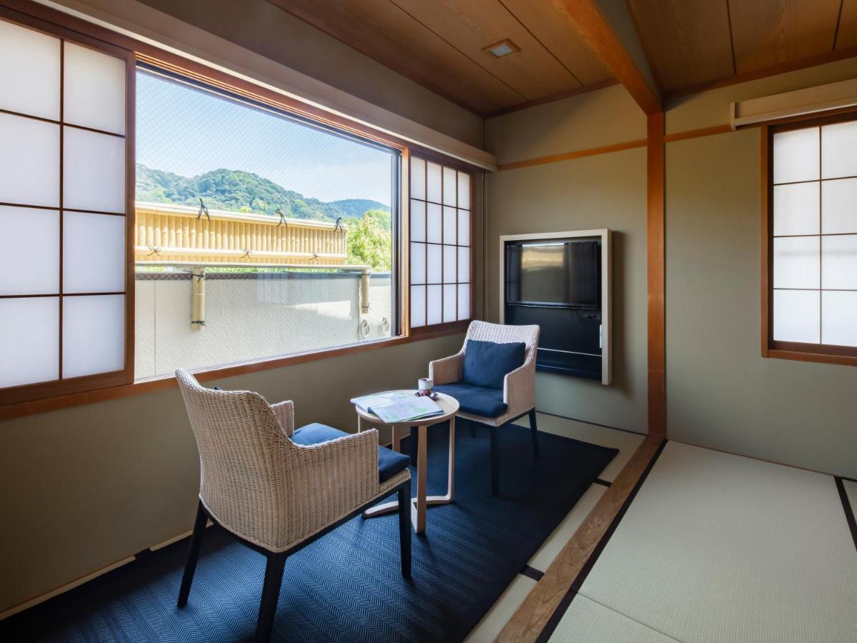 Gion Ryokan Karaku Киото Экстерьер фото