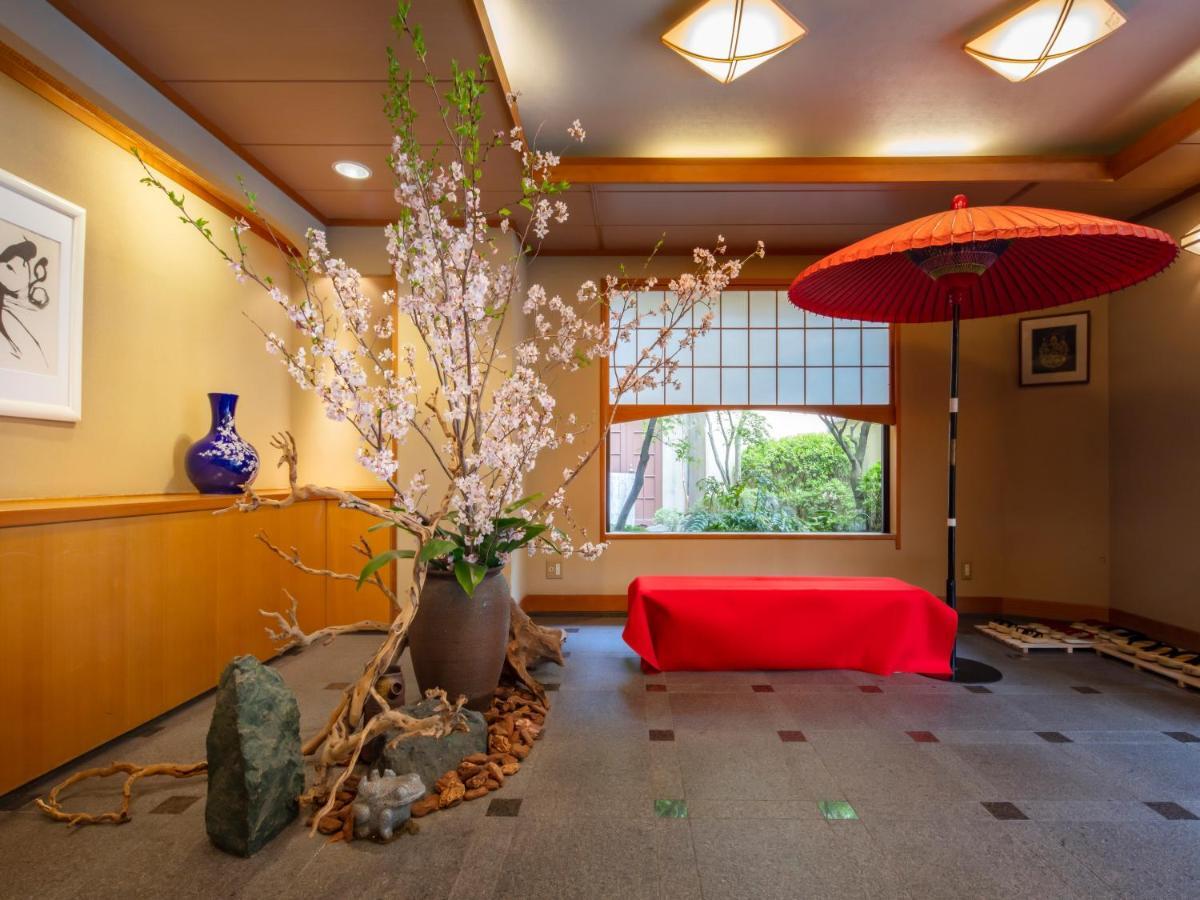 Gion Ryokan Karaku Киото Экстерьер фото